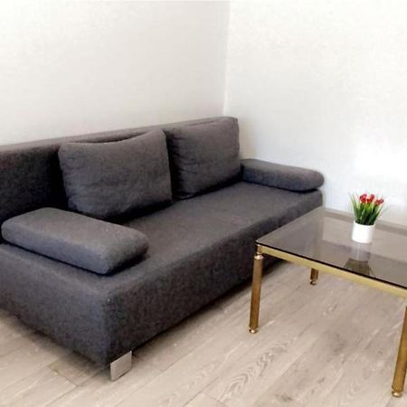 וינה Private Room In Shared Apartment Pr4-9 מראה חיצוני תמונה