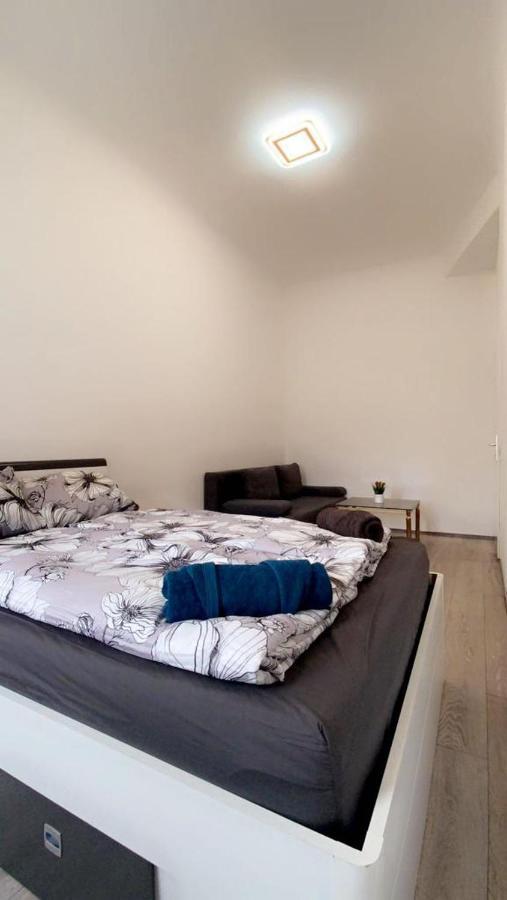 וינה Private Room In Shared Apartment Pr4-9 מראה חיצוני תמונה