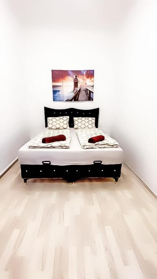 וינה Private Room In Shared Apartment Pr4-9 מראה חיצוני תמונה